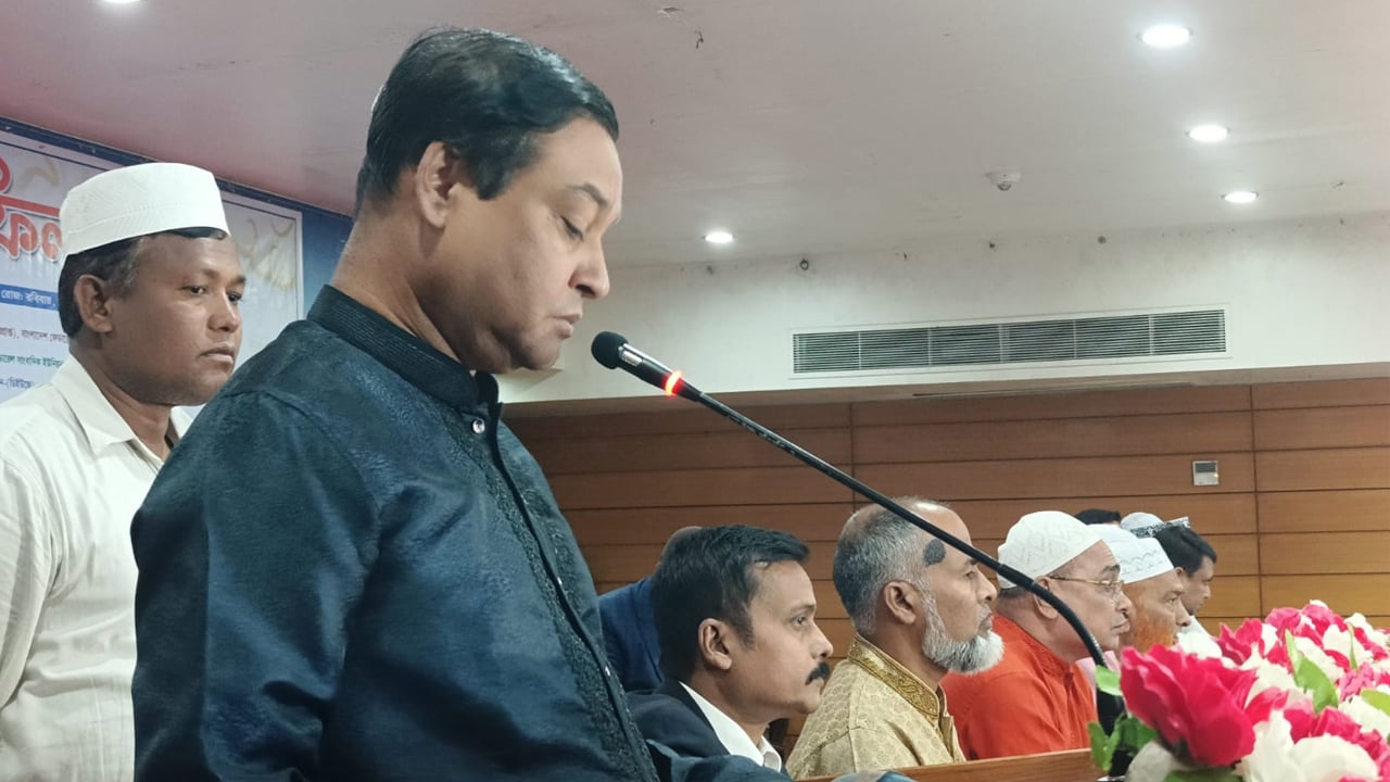 সত্য-মিথ্যার মিশ্রণে সাংবাদিকতা নয়: কাদের গনি