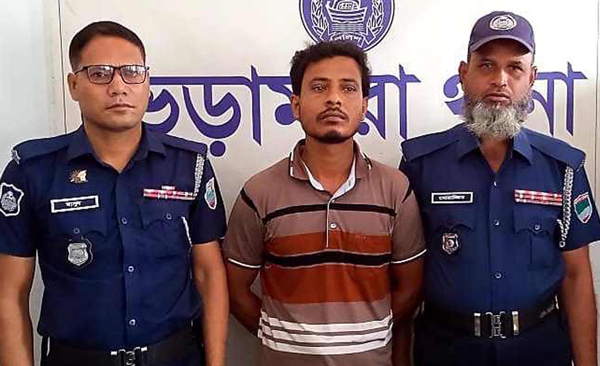 ভেড়ামারায় মাদকাসক্ত ছেলেকে থানায় দিলেন বাবা