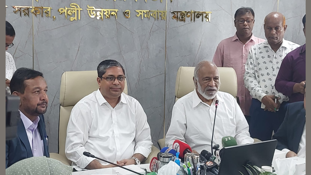 হাসিনা সরকারের নির্বাচন জনগণের ইচ্ছার প্রকৃত প্রতিফলন ঘটাতে পারেনি: স্থানীয় সরকারমন্ত্রী