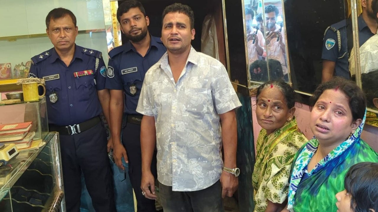 হত্যা করলো রামগঞ্জে লাশ মিললো হাজিগঞ্জে
