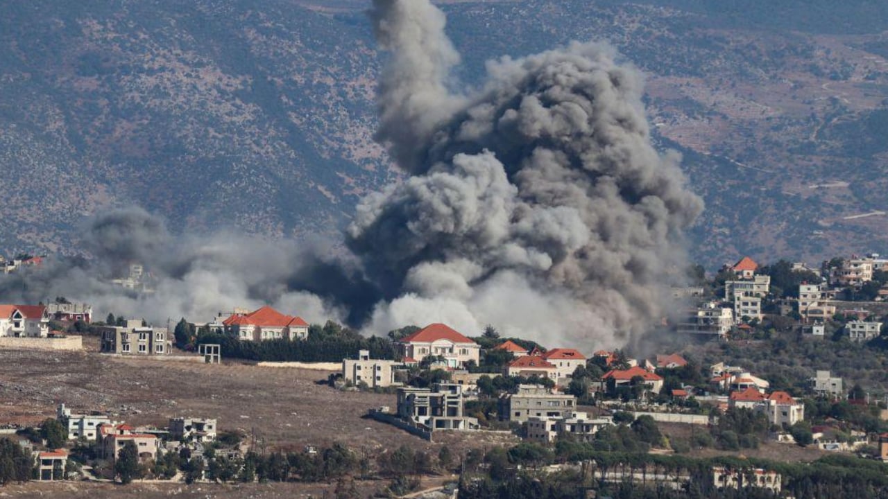 ইসরাইল-হিজবুল্লাহর পাল্টাপাল্টি হামলা, তীব্র সংঘর্ষ