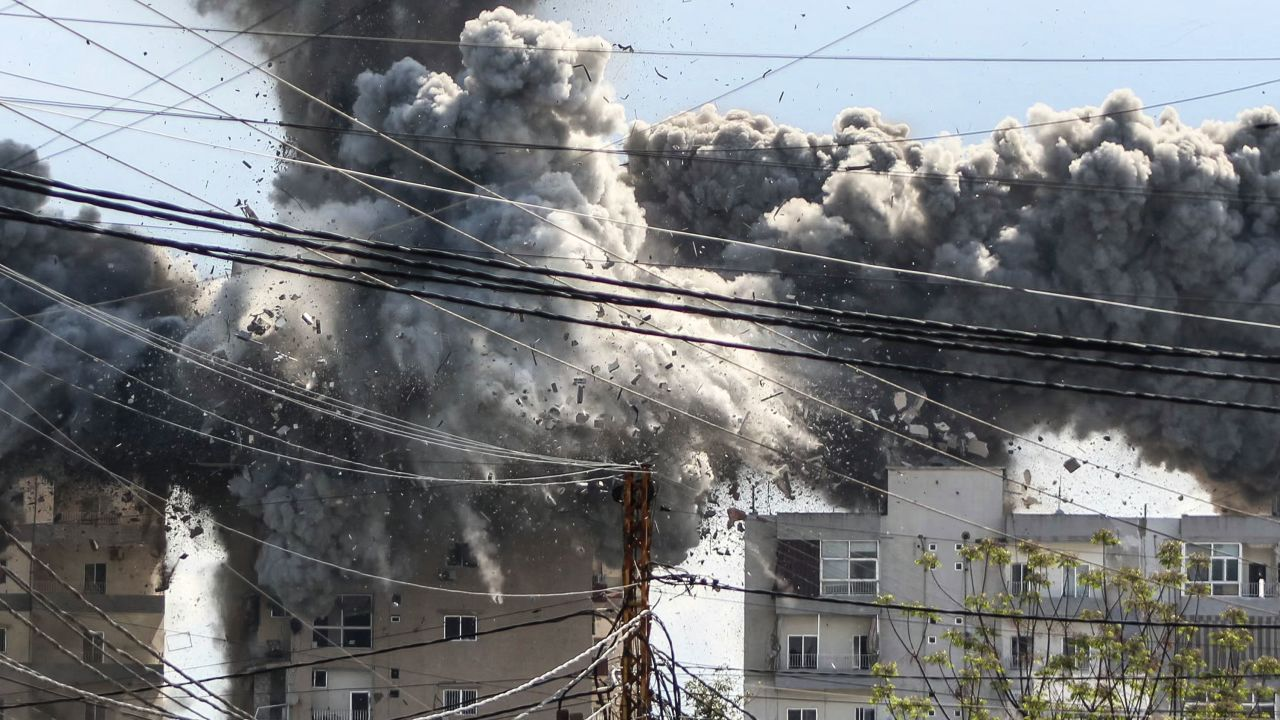 যুদ্ধবিরতি শুরুর এক ঘণ্টার মধ্যেই লঙ্ঘনের অভিযোগ, দক্ষিণ লেবাননে গোলাবর্ষণ