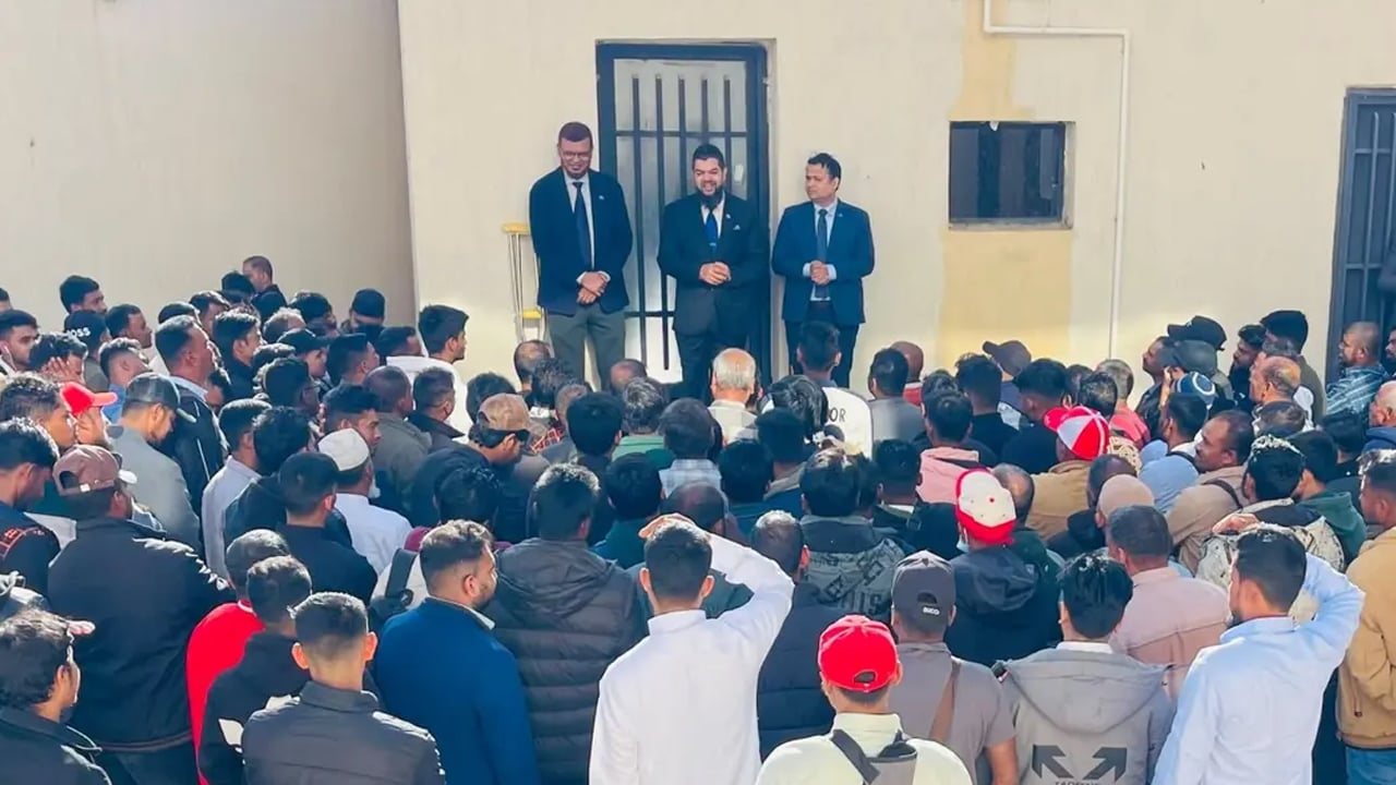 লিবিয়া থেকে ১৭৪ বাংলাদেশিকে প্রত্যাবাসন