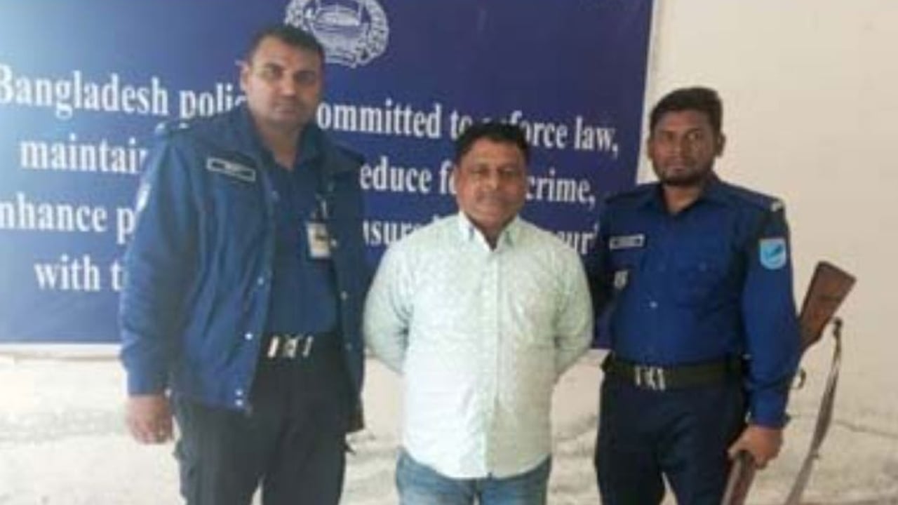 বিএনপির অফিস ভাংচুর মামলায় কৃষকলীগ নেতা গ্রেপ্তার