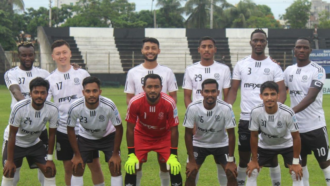 শিরোপা নিশ্চিতের পর রহমতগঞ্জের কাছে হারল মোহামেডান