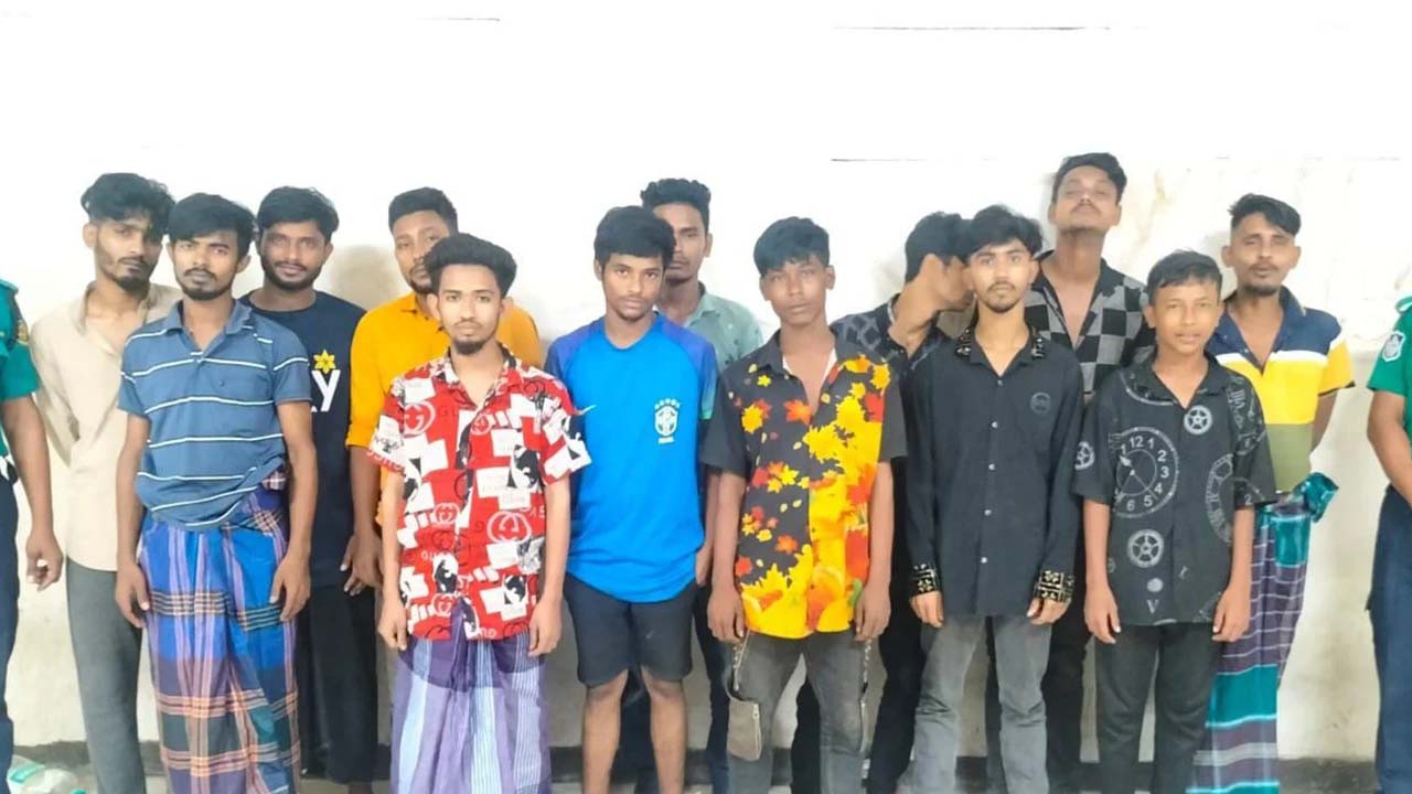 মোহাম্মদপুর ও আদাবরে বিশেষ অভিযানে ১৭ জন গ্রেপ্তার