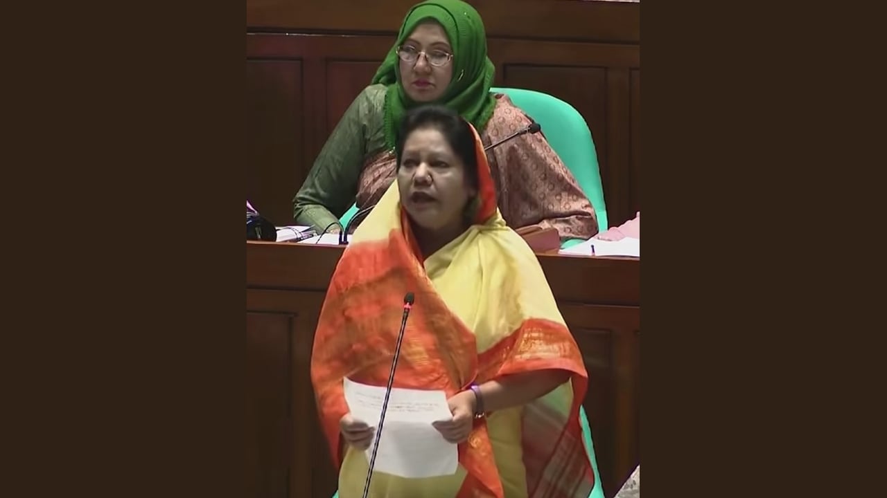 ফেনীতে মেডিকেল কলেজ প্রতিষ্ঠার দাবিতে আমরণ অনশনের হুঁশিয়ারি এমপি রানুর