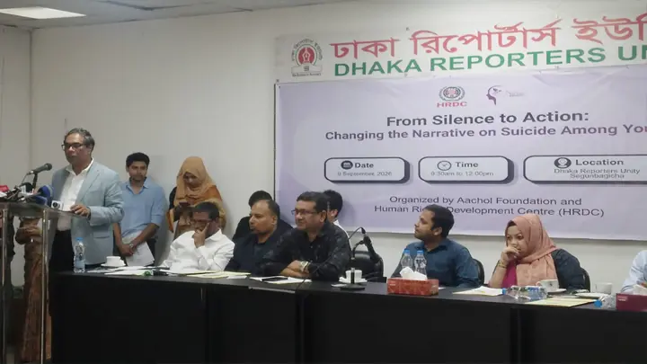 ডেঙ্গুর প্রকোপ এ মাসের শেষে সর্বোচ্চ পর্যায়ে পৌঁছাতে পারে