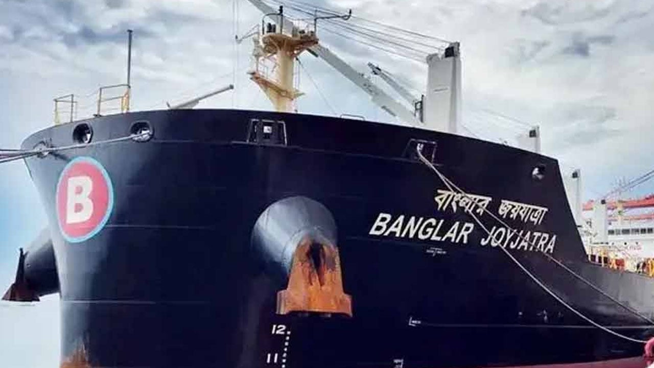 মৃত্যুপুরী থেকে ফেরার আকুতি ৩১ নাবিকের