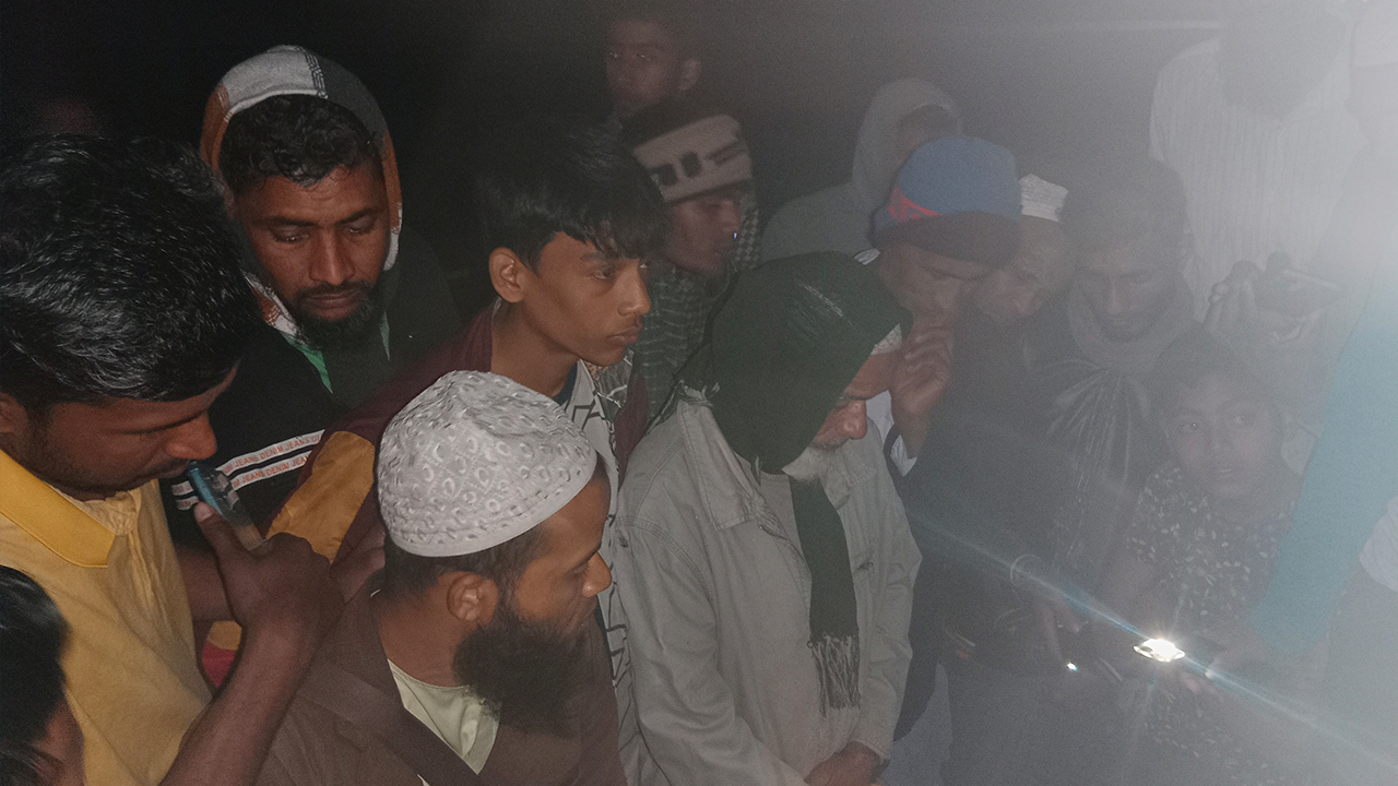 রাস্তা পার হতে গিয়ে প্রাণ হারালেন বৃদ্ধ