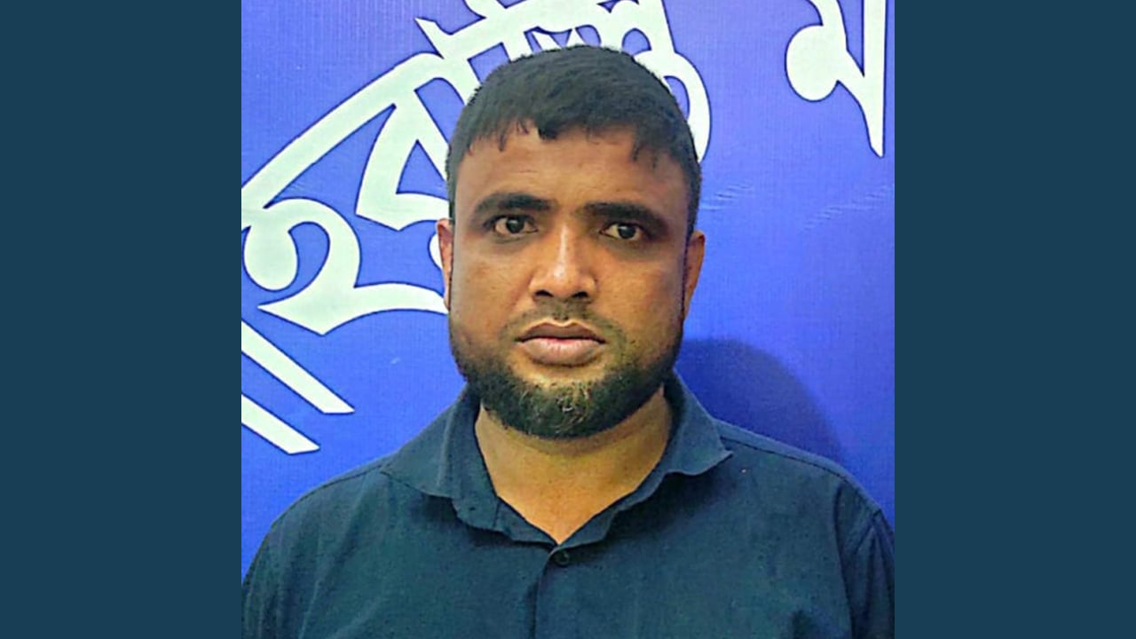 শাহরাস্তিতে ২৩ মামলার আসামিসহ আটক দুই