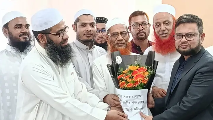 মাদরাসা শিক্ষাখাতে স্কুল-কলেজের মতো সুযোগ-সুবিধা বৃদ্ধির দাবি