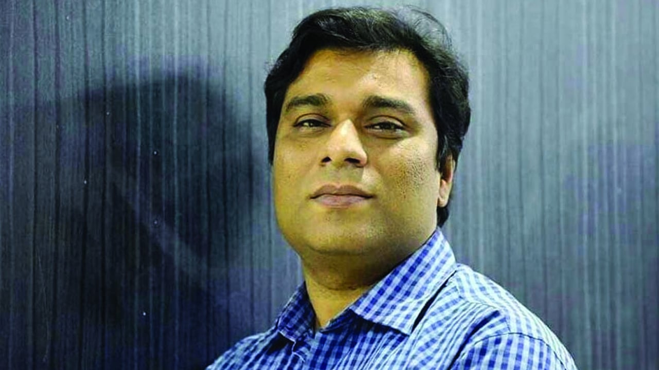 বাসসের এমডি পদ ছাড়লেন মাহবুব মোর্শেদ