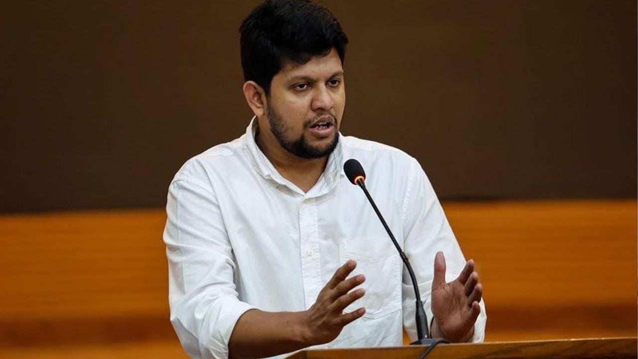 সরকার দীপ্ত টিভির সংবাদ কার্যক্রম বন্ধ করেনি : তথ্য উপদেষ্টা
