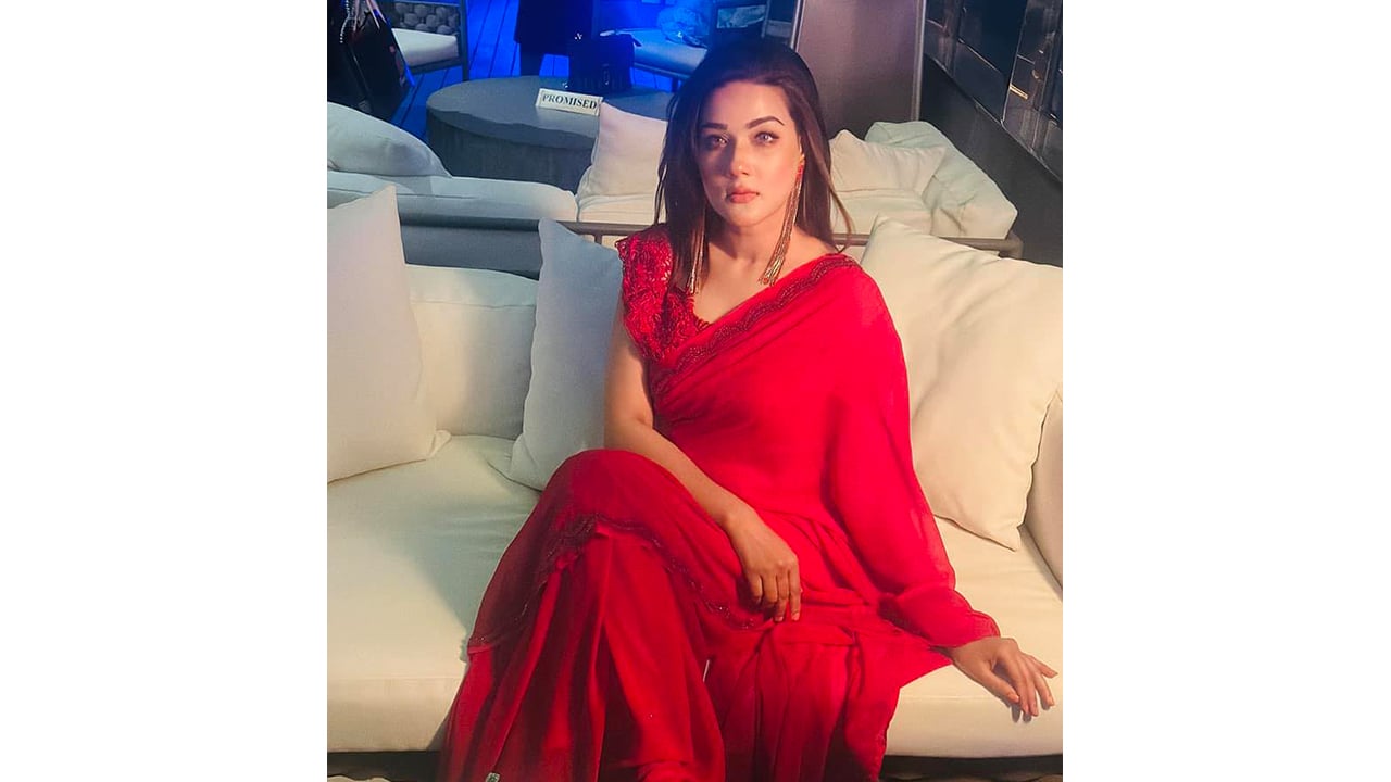 কূল হারিয়ে কী করছেন মাহি?