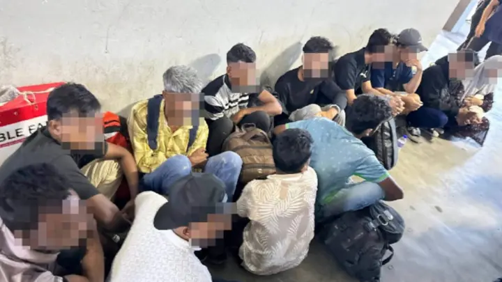 মালয়েশিয়ায় ব্যাপক ধরপাকড়, বাংলাদেশিসহ ৪৭২ বিদেশি আটক