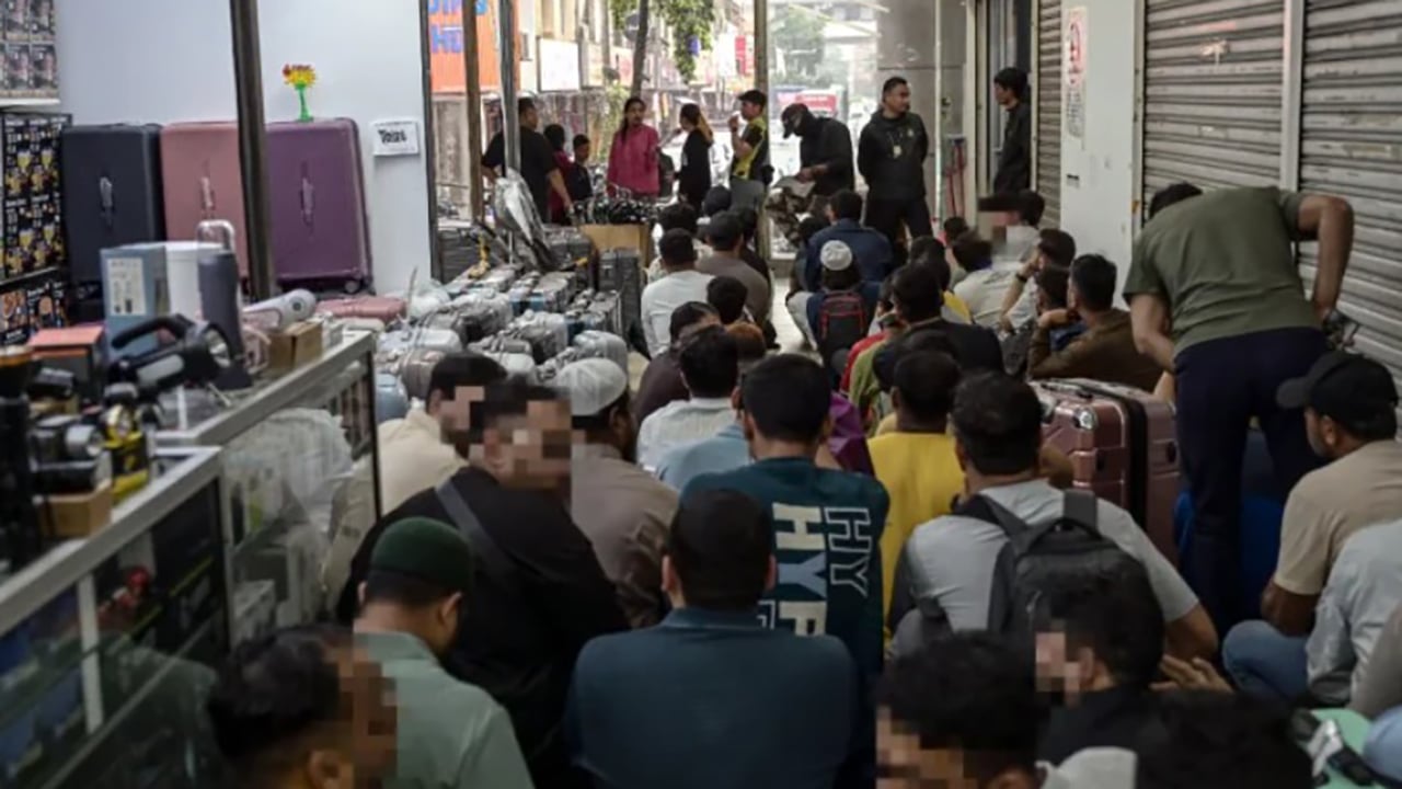 মালয়েশিয়ায় বাংলাদেশিসহ আটক ১২৪ প্রবাসী