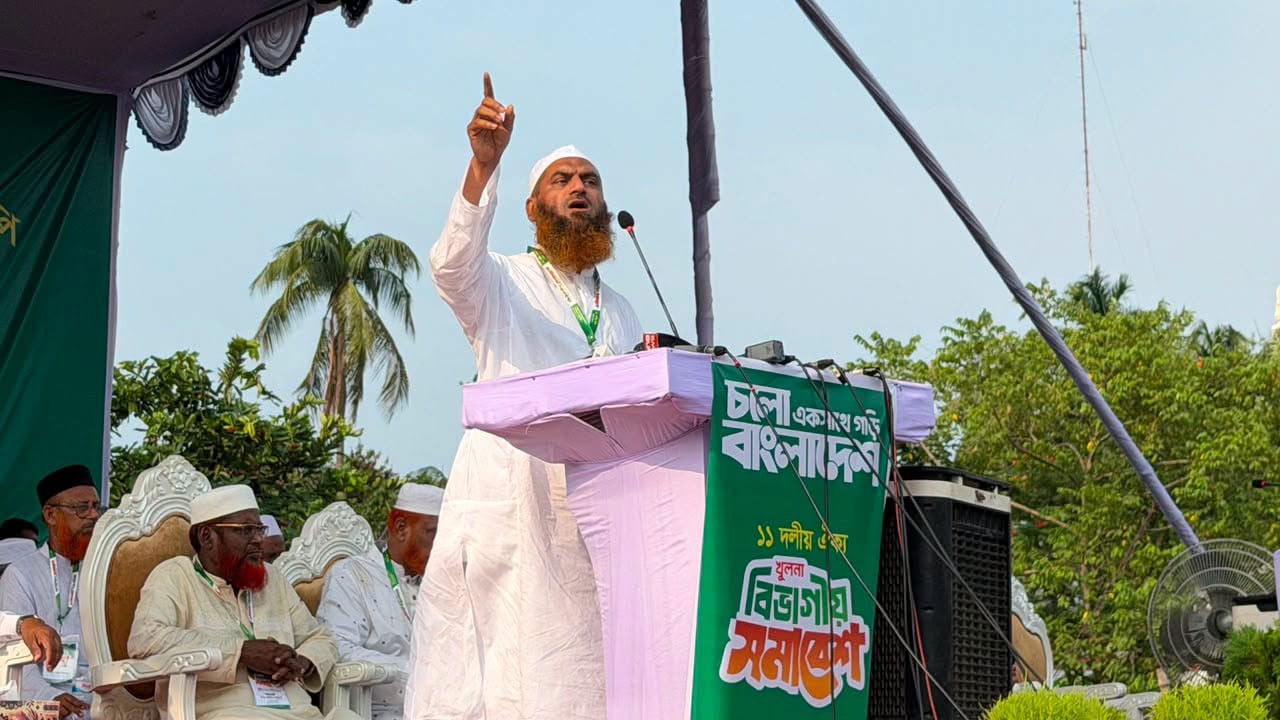 সরকারের কাঁধে হাসিনা ও আওয়ামী লীগের ভূত সওয়ার হয়েছে