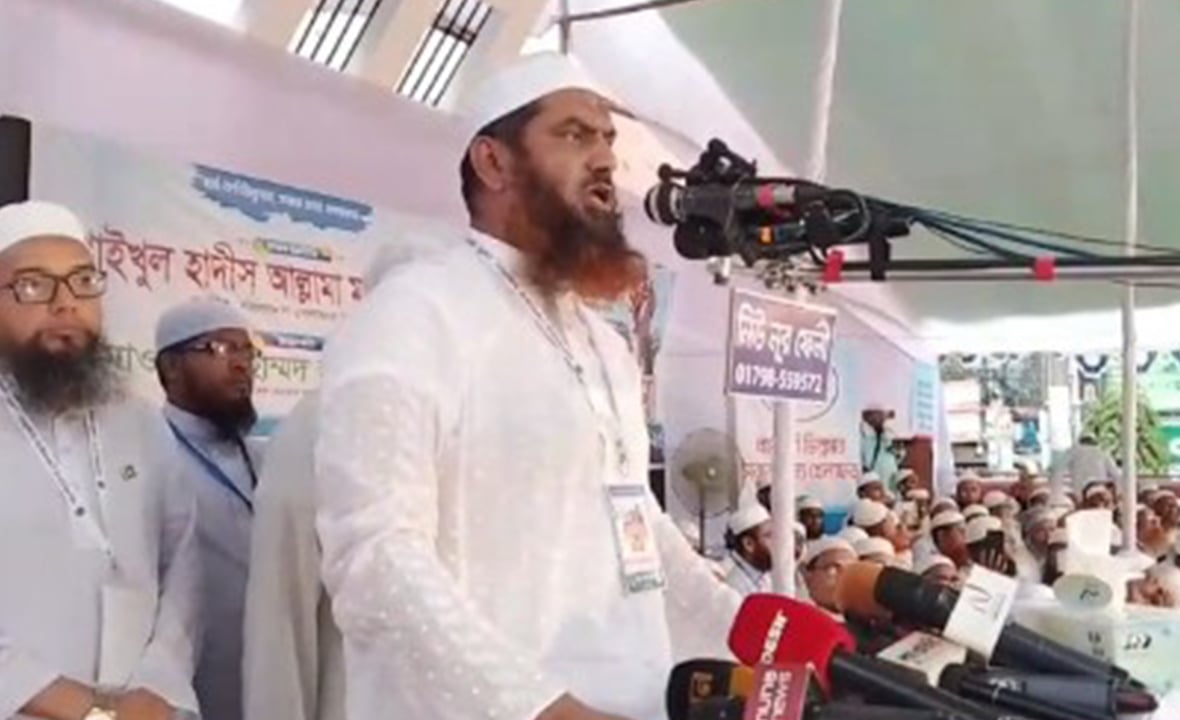 শেখ হাসিনা একজন বিকারগ্রস্ত নারী: মামুনুল হক