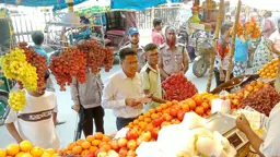 নিত্যপণ্য ও এলপি গ্যাসের বাজারে অভিযান: ১০২ প্রতিষ্ঠানকে ১০ লাখ টাকা জরিমানা