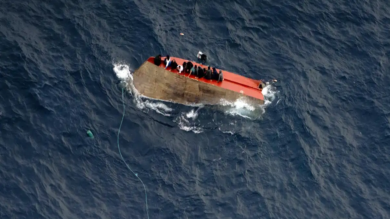 ভূমধ্যসাগরে নৌকাডুবি: বাংলাদেশিসহ নিখোঁজ ৭০, ২ লাশ উদ্ধার