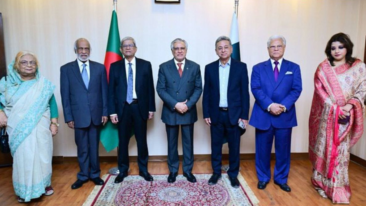 ঢাকা-ইসলামাবাদ নতুন সম্পর্কের প্রত্যয়