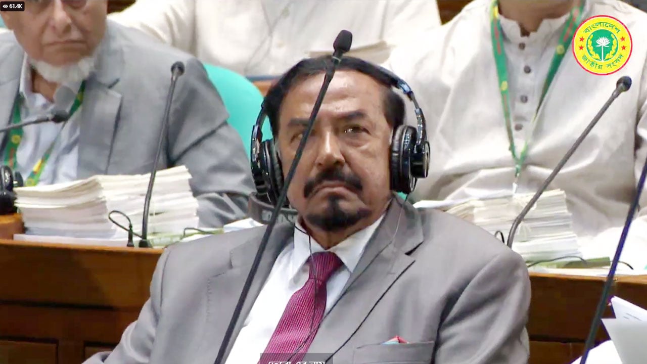 স্পিকার হলেন মেজর (অব.) হাফিজ