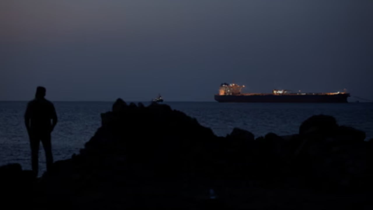 ইরানের ‘মাইন-পাতা নৌযান ধ্বংস’ করছে যুক্তরাষ্ট্র