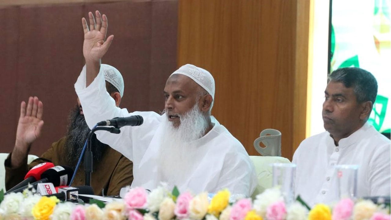 সরকার ও প্রধানমন্ত্রীর বিরুদ্ধে ষড়যন্ত্র চলছে: ধর্মমন্ত্রী