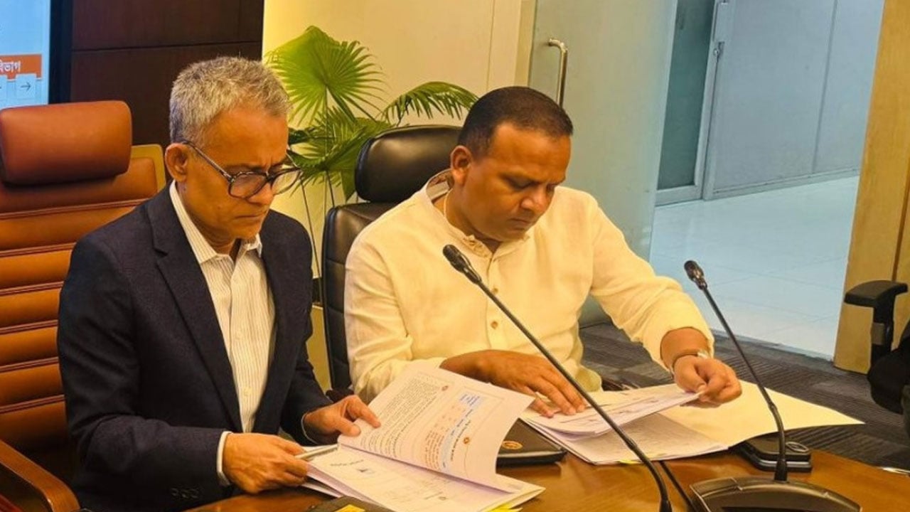 সড়কে সমঝোতায় টাকা নিলে চাঁদা নয়, বাধ্য করলে চাঁদা