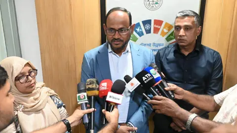 প্রাণিসম্পদের টিকার শতভাগ উৎপাদন দেশেই করতে হবে: প্রতিমন্ত্রী