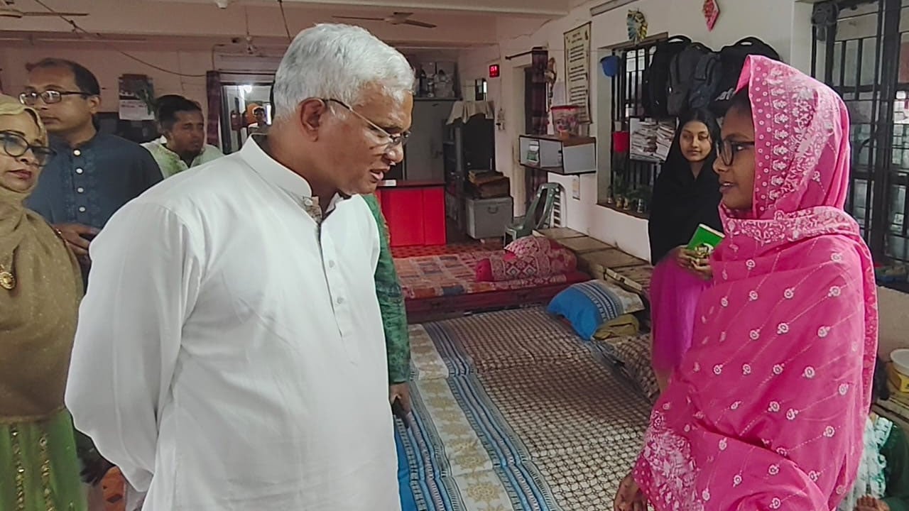 সুবিধাবঞ্চিত শিশুদের পাশে বিত্তশালীদের এগিয়ে আসার আহ্বান