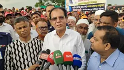 পার্শ্ববর্তী দেশের পানি বৈষম্যের কারণে তিস্তা এখন মরুভূমিতে পরিণত হয়েছে