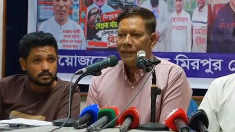 মিরপুরে পাঁচ লেগুনা স্ট্যান্ড দখল করে গাড়িপ্রতি চাঁদা দাবির অভিযোগ
