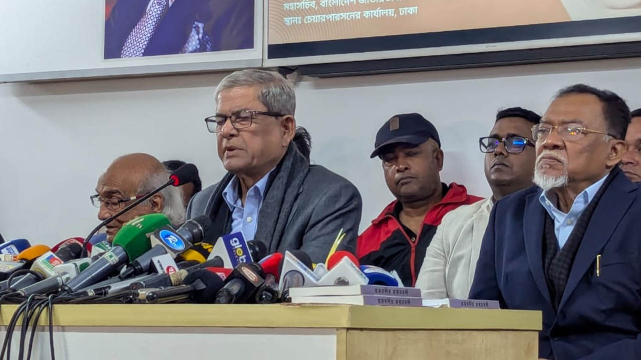 ক্ষমতায় টিকে থাকতে অসুস্থ প্রতিযোগিতা শুরু: ফখরুল