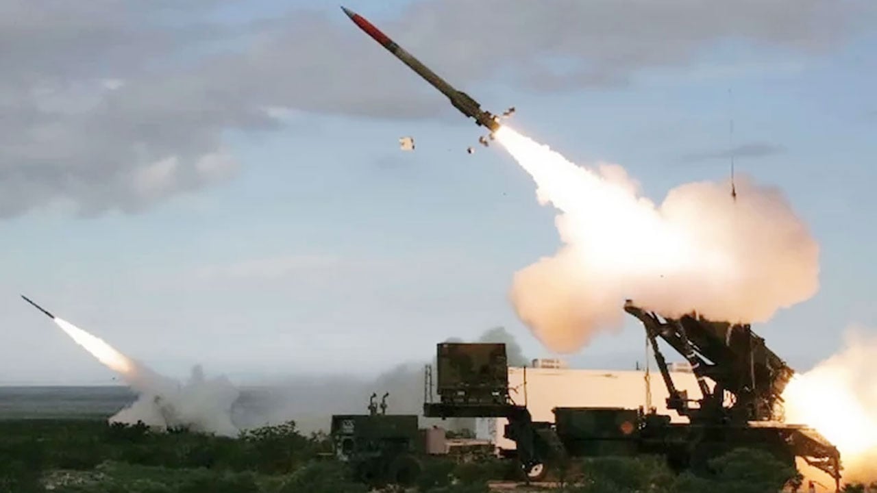 ইসরাইলে একের পর এক মিসাইল হামলা চালাচ্ছে ইরান