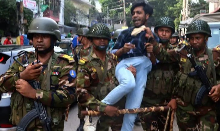 রাজধানীতে যৌথবাহিনীর অভিযানে ৭ দিনে গ্রেপ্তার ১৩১