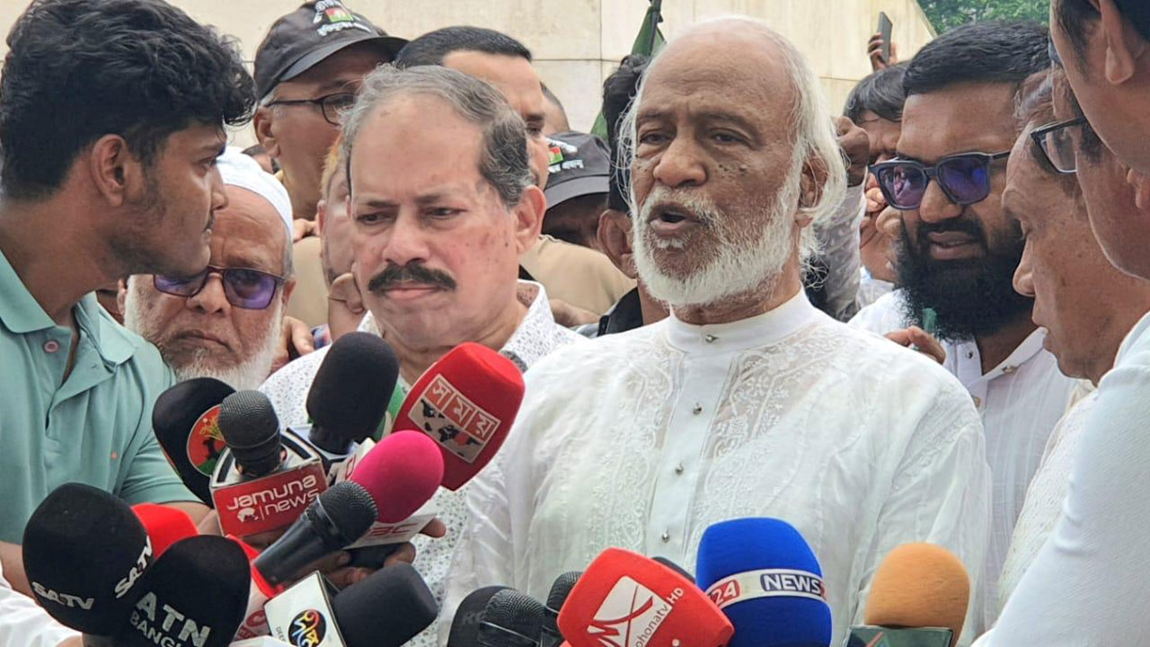 ফেব্রুয়ারিতে ভোট দিতে জনগণ মুখিয়ে আছে: মঈন খান