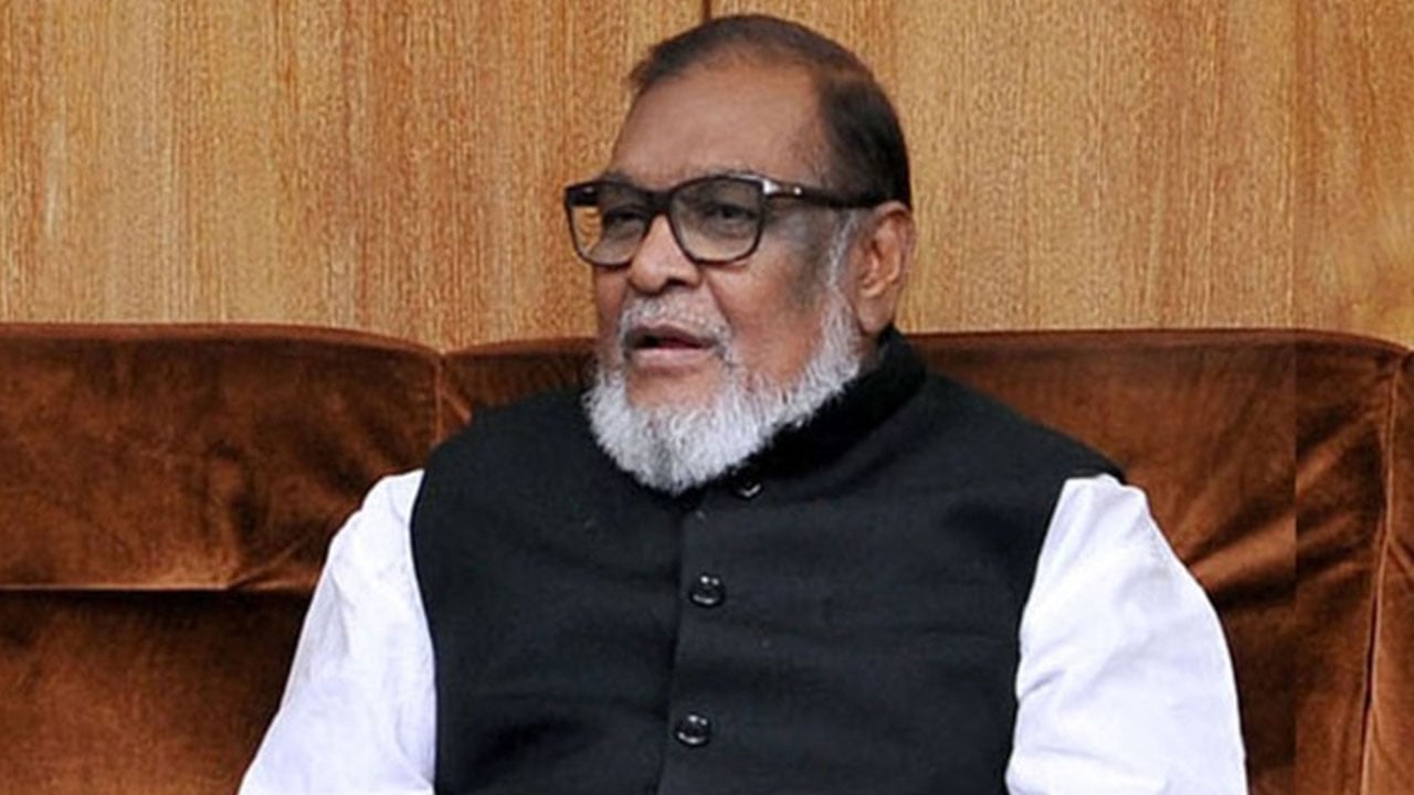 এক মোজাম্মেলের রোষানলে ৯৮৮ কর্মকর্তা