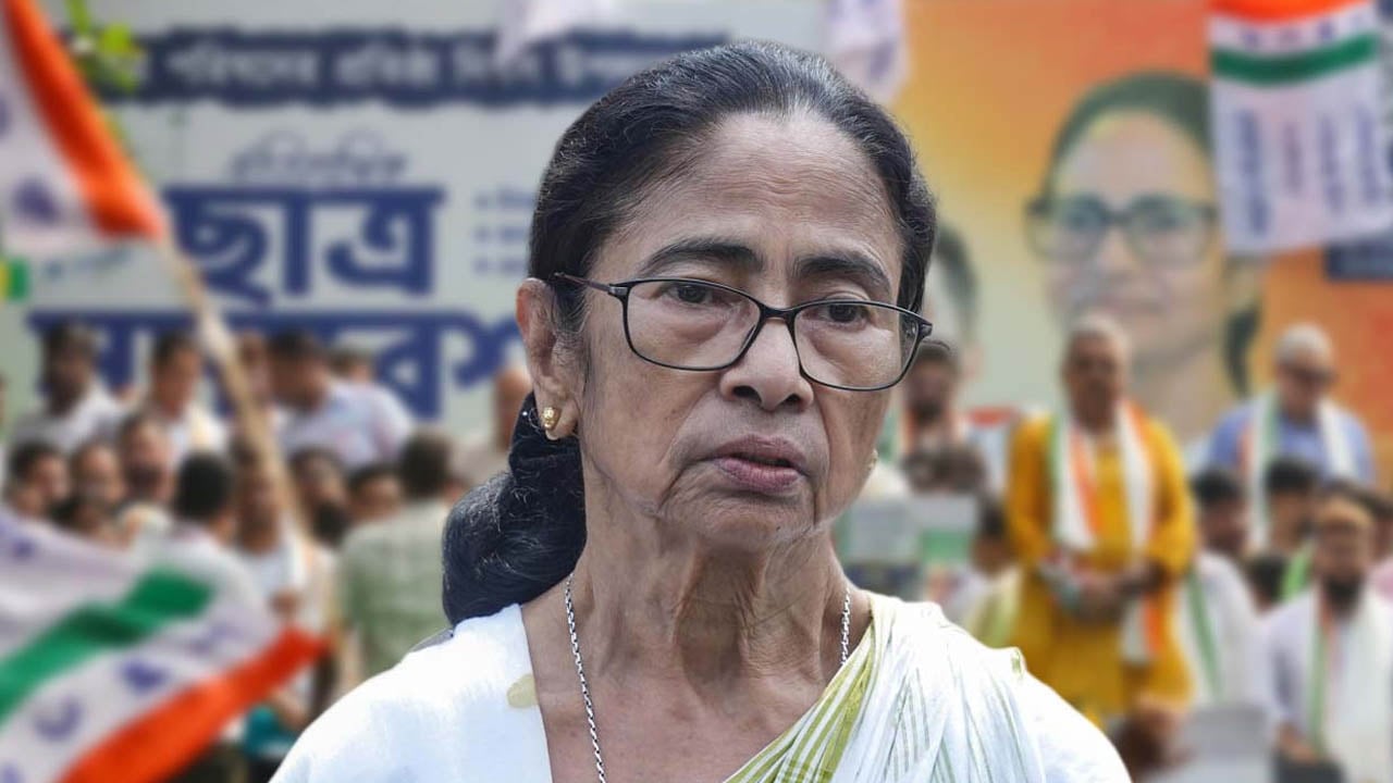মমতার বিরুদ্ধে এফআইআর দায়ের করল কলকাতা পুলিশ