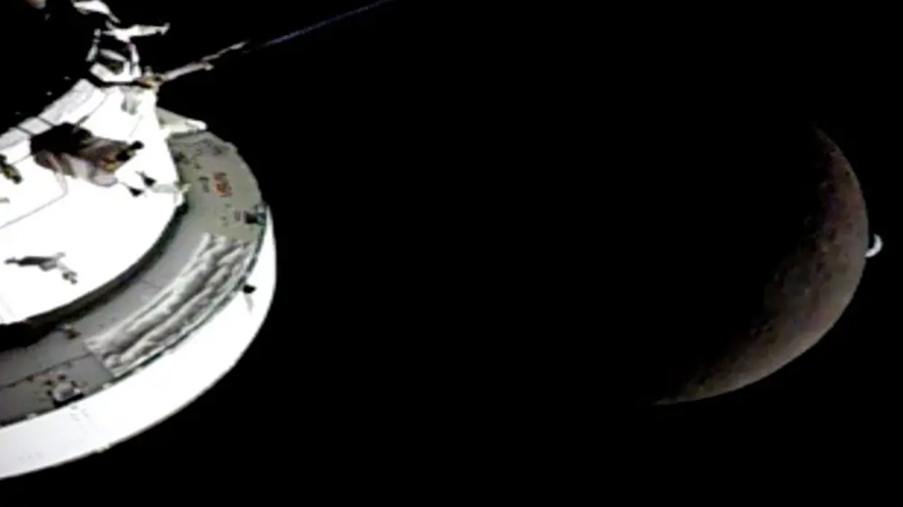 চাঁদের খুব কাছ দিয়ে আর্টেমিস নভোচারীদের পরিভ্রমণ, পরবর্তী লক্ষ্য সূর্যগ্রহণ