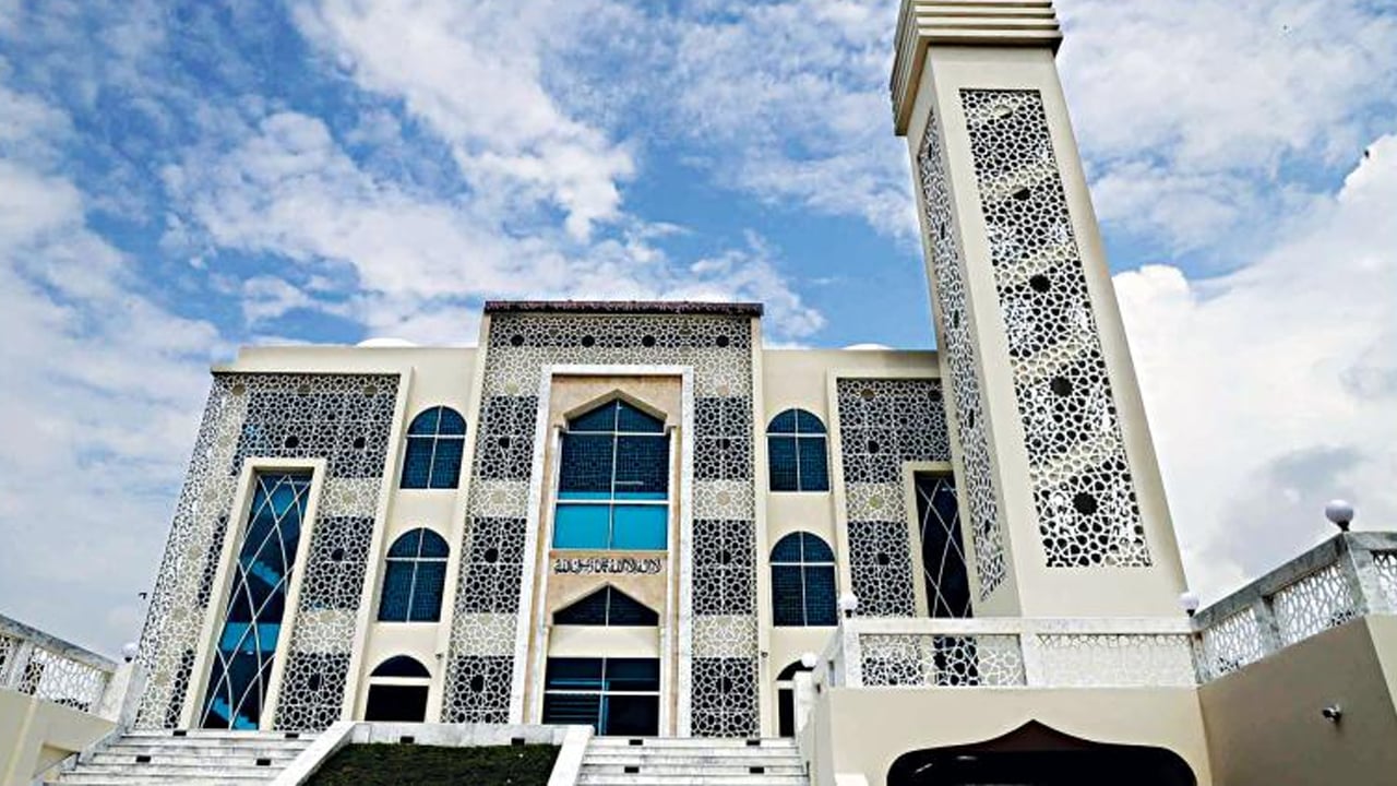 রাষ্ট্রীয় সম্মানি পাচ্ছে ৮২ হাজার ৬৫৬ মসজিদ