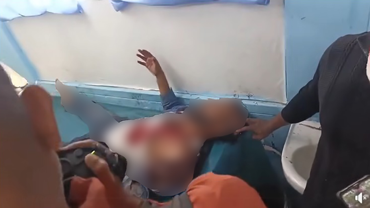 হাসপাতালে চিকিৎসাধীন এনসিপি নেতা মোতালেব শিকদার। ছবি : সংগৃহীত