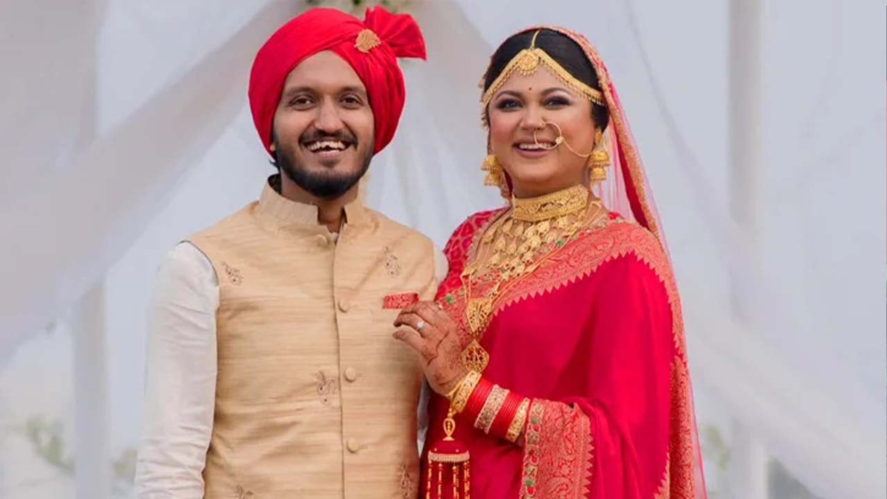 সংসার ভাঙল মৌসুমী হামিদের