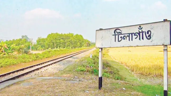 আখাউড়া-সিলেট রেলপথে বন্ধ ৫ স্টেশন, দুর্ভোগে যাত্রীরা