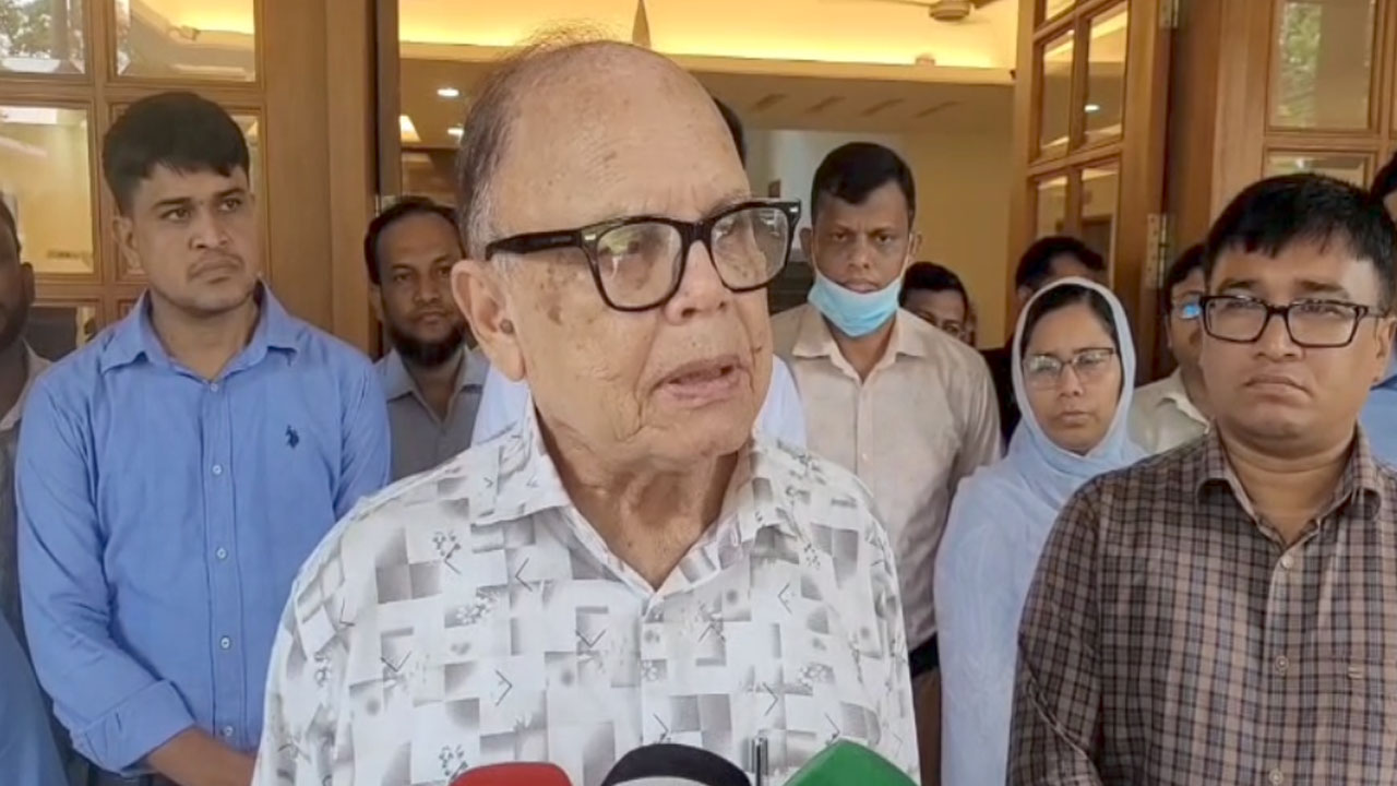 ‘বন্যায় ক্ষতিগ্রস্ত এলাকায় খাদ্য বরাদ্দ বাড়ানো হবে’