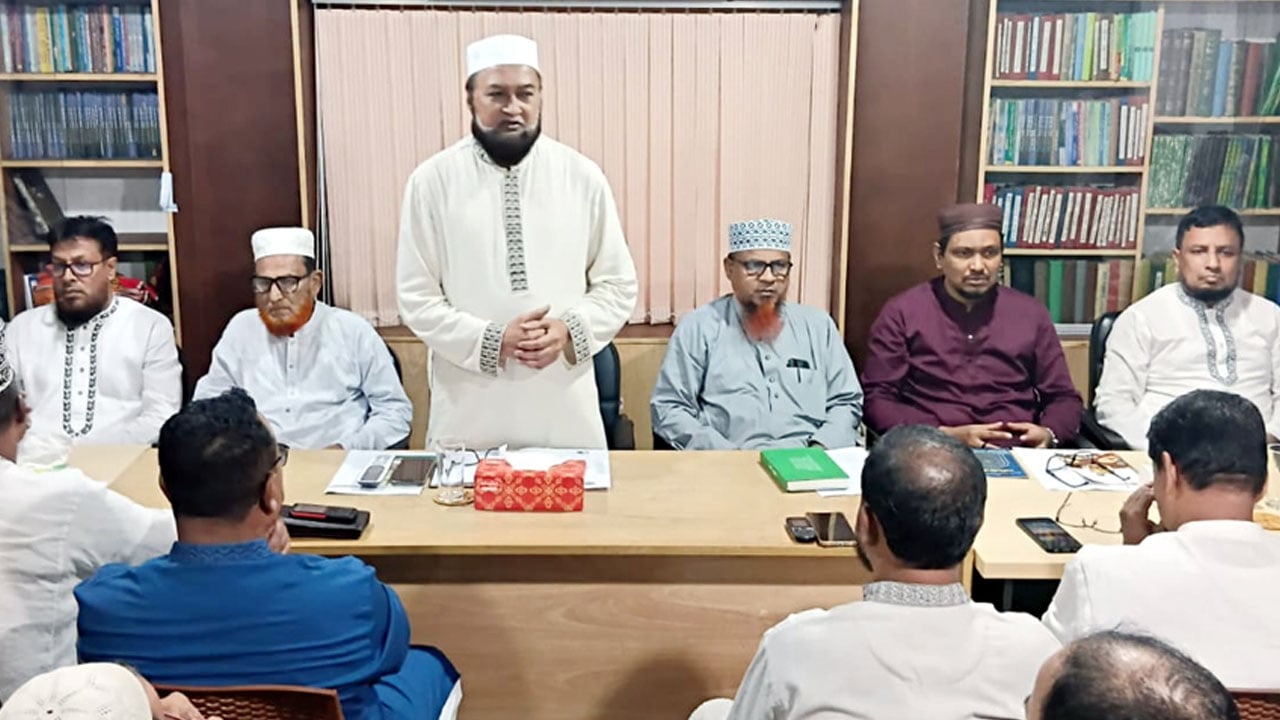 বিএনপির সন্ত্রাসীদের হামলা পতিত আওয়ামী ফ্যাসিবাদের পদধ্বনি