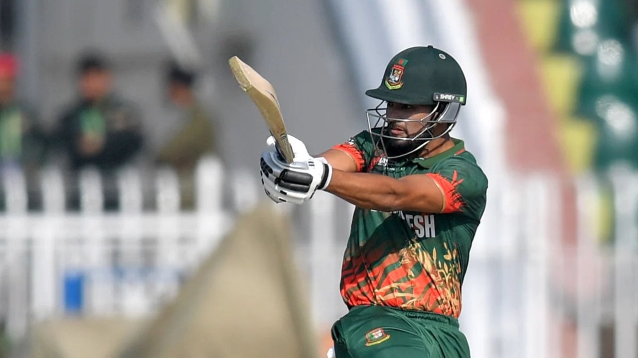 ফিফটি করলেন শান্ত