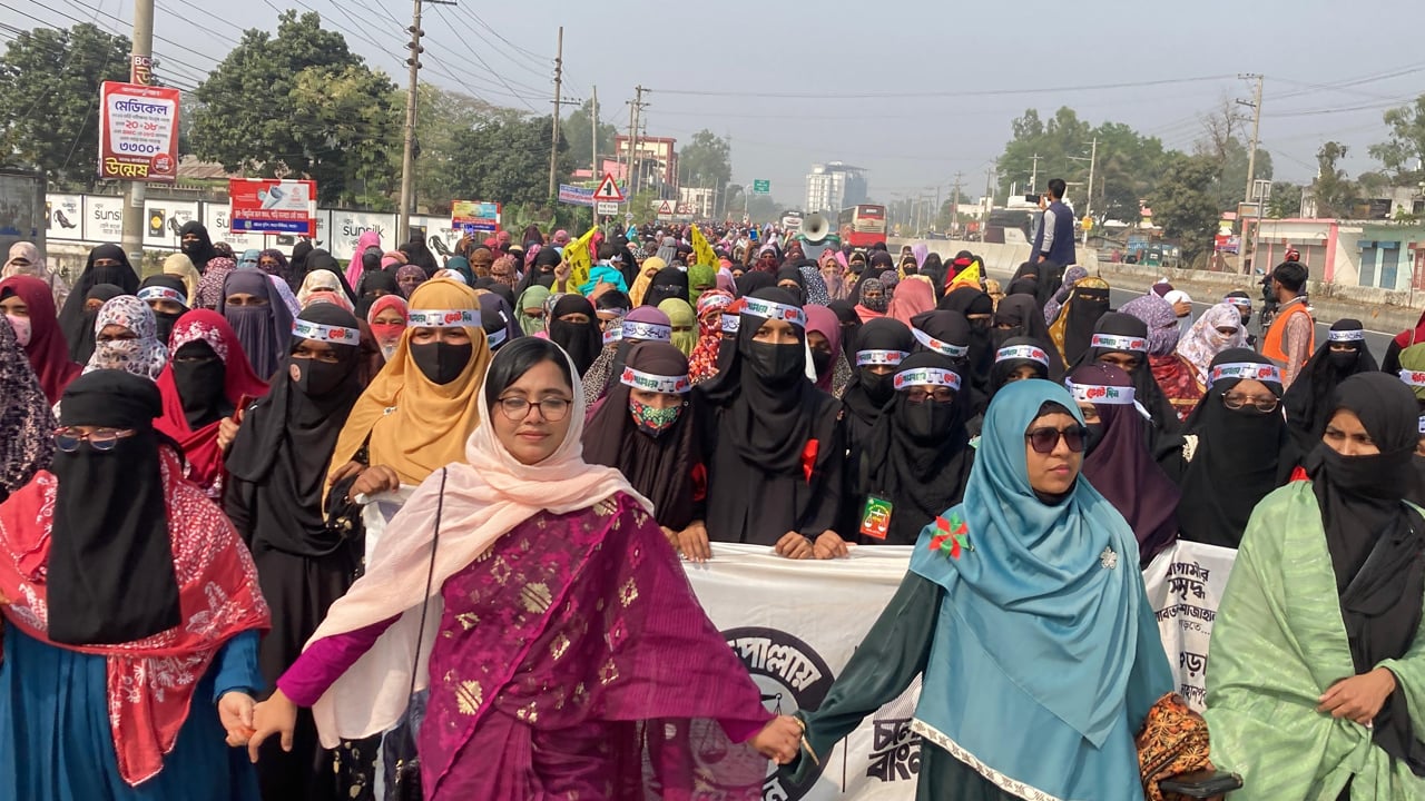 কেন্দ্র দখলের চেষ্টা করলে খন্তি দিয়ে প্রতিহত করা হবে