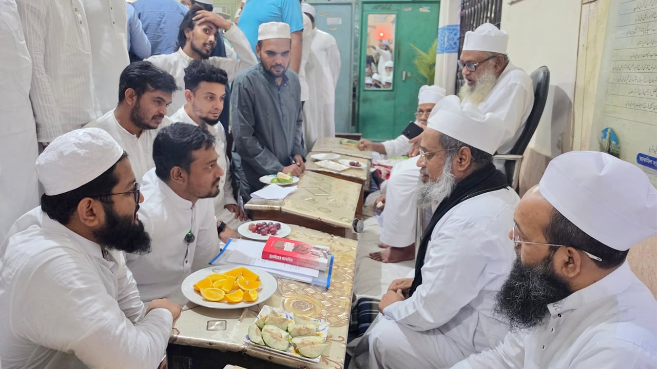 হেফাজত-এনসিপির ‘মহব্বত’ অটুট রাখার অঙ্গীকার